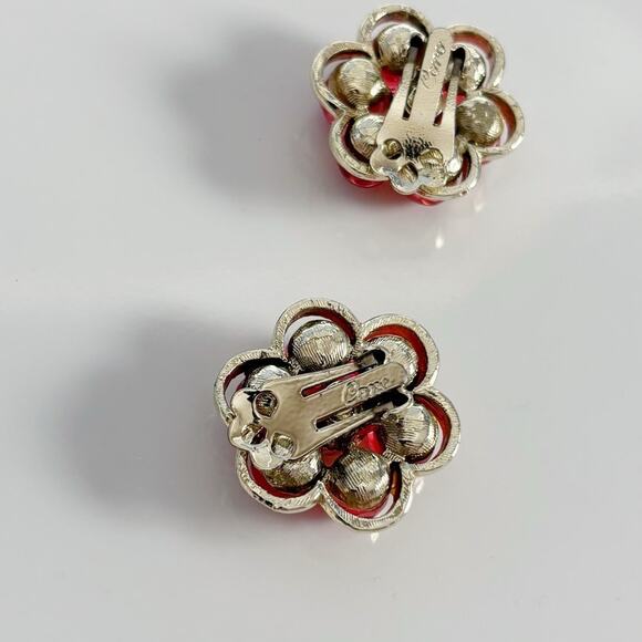 Vintage Coro Flower Clip On Earrings Red - Picture 8 of 13
